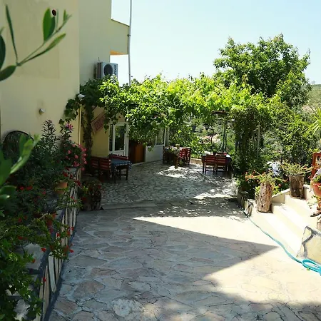Sema 3* Patara